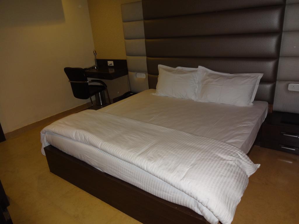 Hardik Resort 오르차 외부 사진